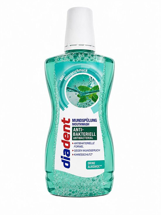 DiaDent antibakteriāls mutes skalojamais līdzeklis ar piparmētru – 500 ml